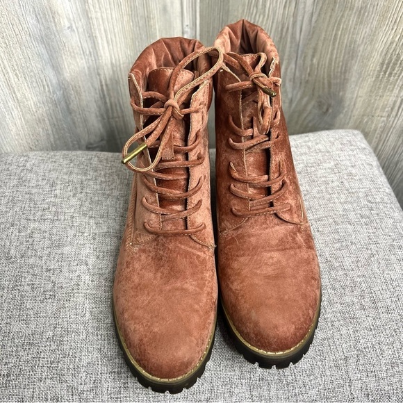 Mi.iM Sunset Velvet Lace-Up Boots - Picture 3 of 9